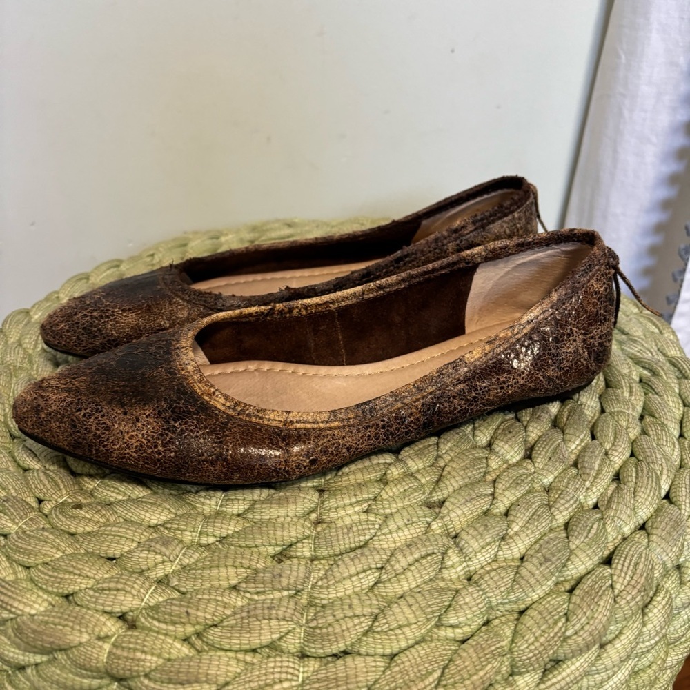 Frye Regina Chocolate Brown Distressed Leather Boho Point Toe Ballet Flat Size 8 - Picture 3 of 11